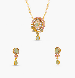 The Natural Tranquilize Pendant Set